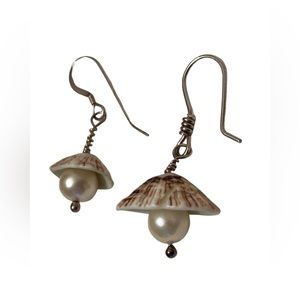 Handcrafted shell jewelry 🐚